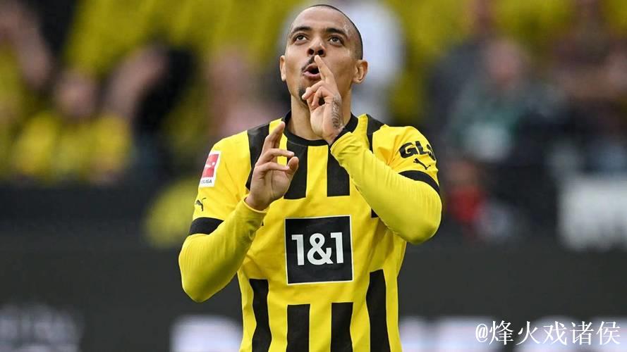 记者:多特对贝壳标价2500万-3000万欧,否则宁可其自由转会 记者:多特对贝壳标价2500万-3000万欧,否则宁可其自由转会