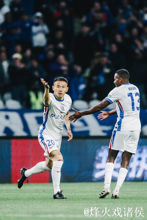 3分钟进2球 第一次首发的于汉超就是奔着冠军去的