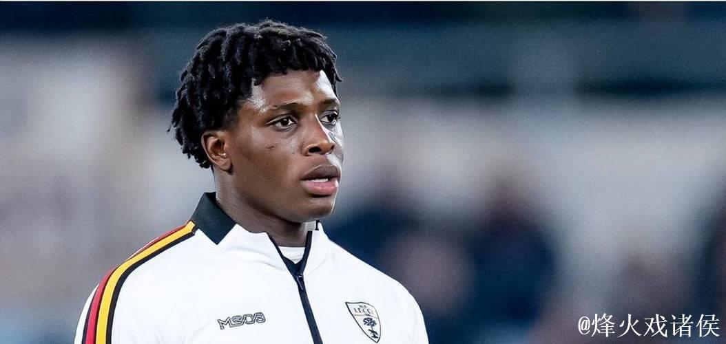 曼联求购20岁左路好手遭拒 或再报价4000万欧元